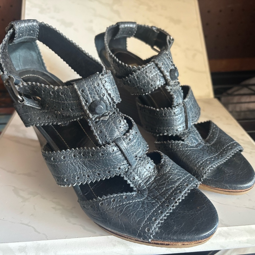 Balenciaga Textured Black Strap Wedge Leather Heels 37.5